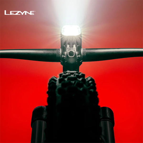 LEZYNE-LED-Light-MEGA-Drive-2400-+-Front-Lighting-LED-7-V404_H
