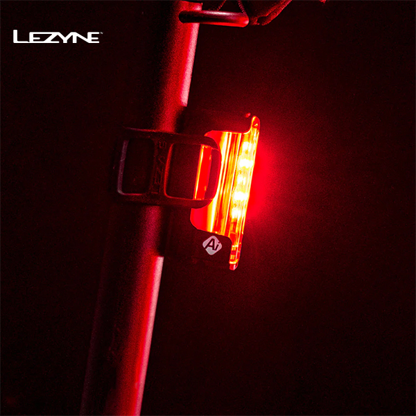 LEZYNE-LED-Light-STRIP-PRO-Ai-Alert-400-+-Rear-Lighting-LED-37R-V304_B