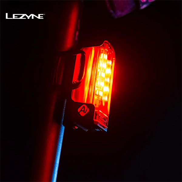 LEZYNE-LED-Light-STRIP-PRO-Ai-Alert-400-+-Rear-Lighting-LED-37R-V304_C