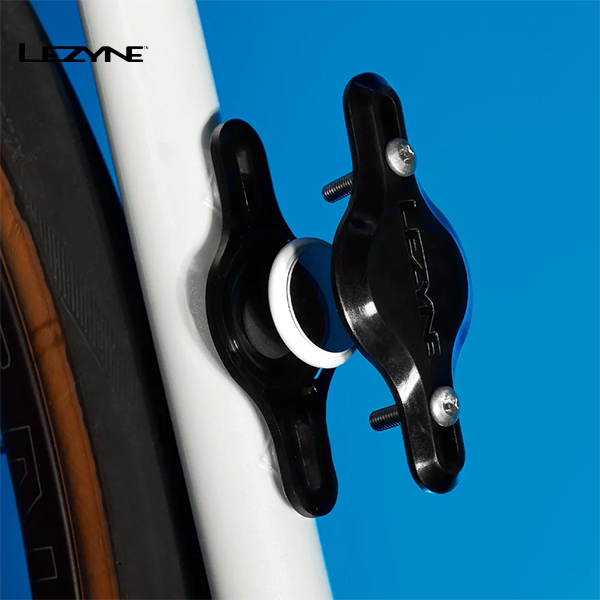 LEZYNE-Matrix-Bike-Tagger-Airtag-Accessories-AT-BKTAG-V104_E