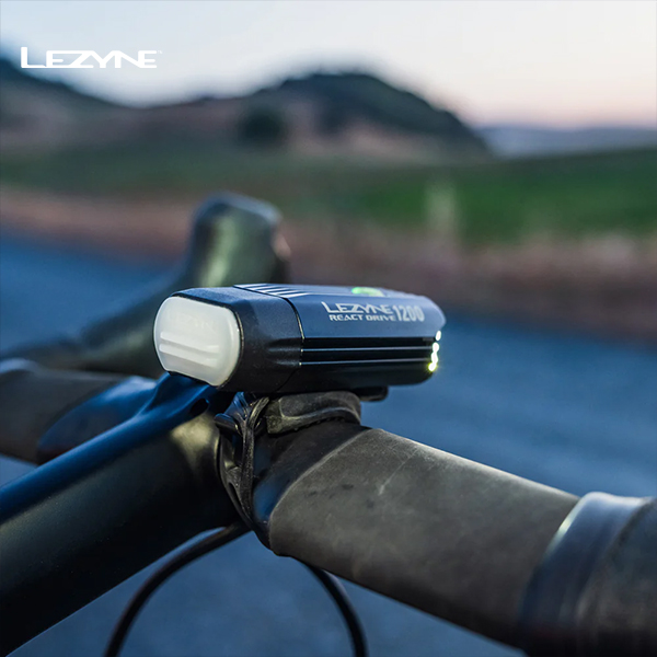 LEZYNE-LED-Light-React-Drive-1200-Front-Lighting-LED-43F-V117_K