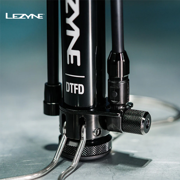 LEZYNE-Digital-Travel-Floor-Drive-Floor-Pumps-FP-DTFDR-V104_F